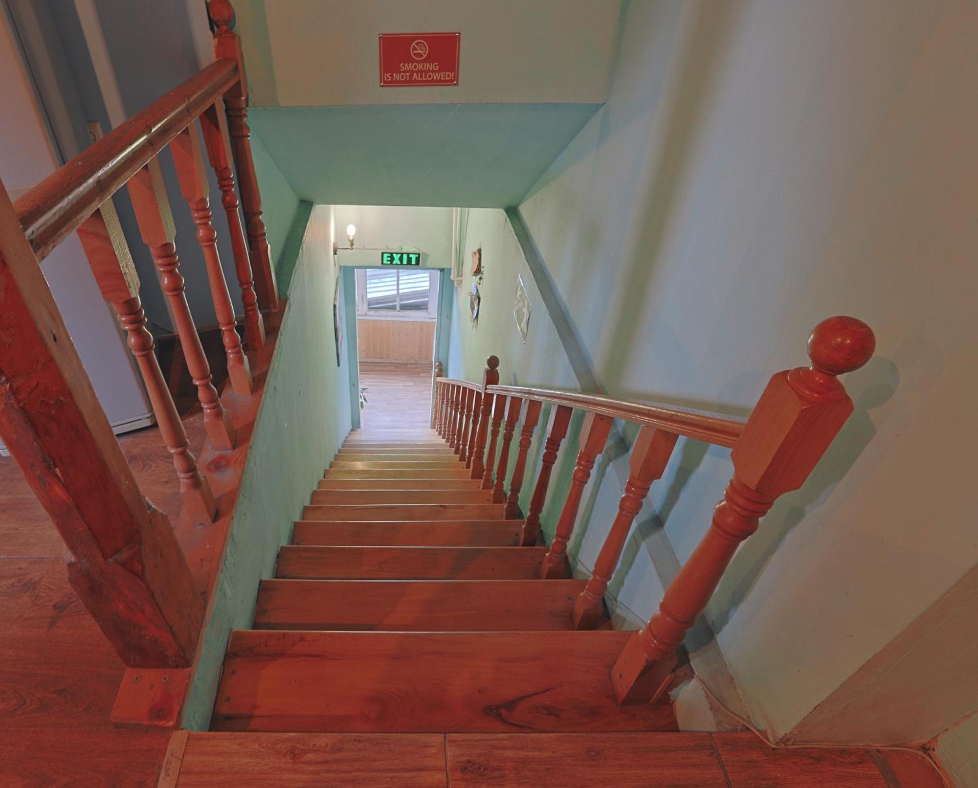 Leon Rooms Tbilisi Luaran gambar